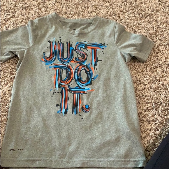 little boys nike shirts